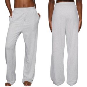 SKIMS Boyfriend Loose Pant Womens Medium Light Gray Comfy Cozy Loungewear